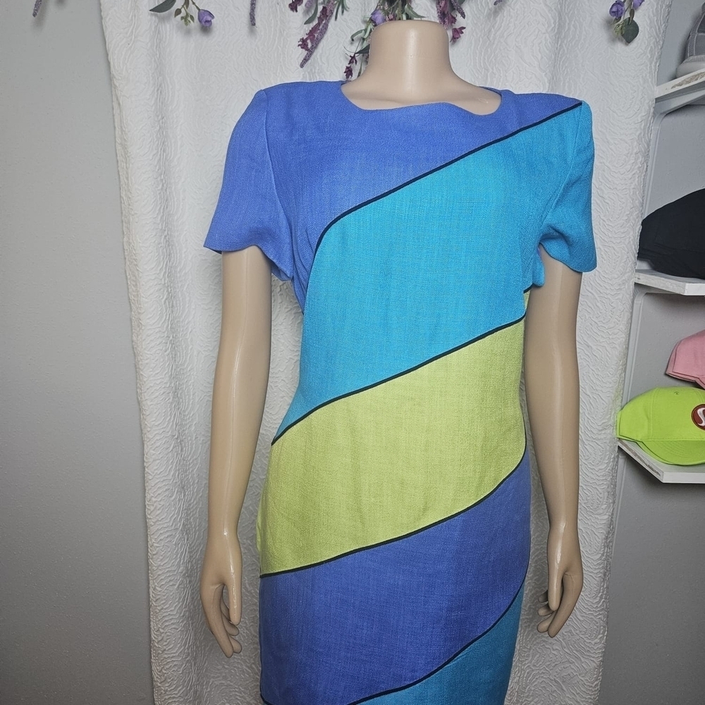 Blue Sheath Mini Dress with Crew Neck and Short Sleeves